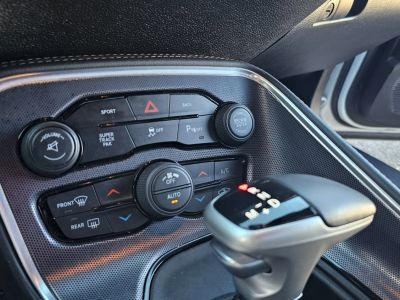 Dodge Challenger SXT Plus 36L Pentastar 305ch BVA8   - 26