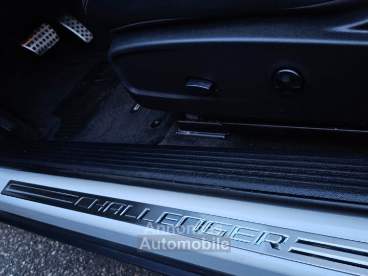 Dodge Challenger SXT Plus 36L Pentastar 305ch BVA8 - 27