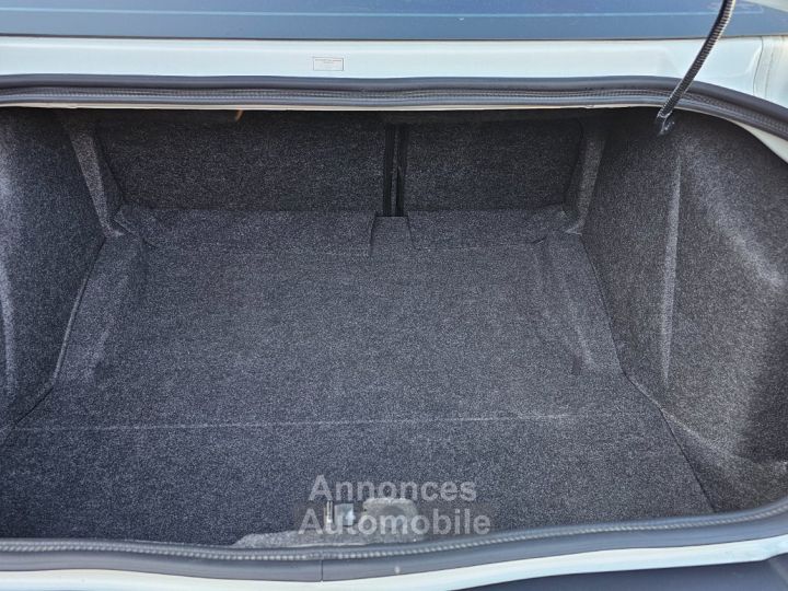 Dodge Challenger SXT Plus 36L Pentastar 305ch BVA8 - 28