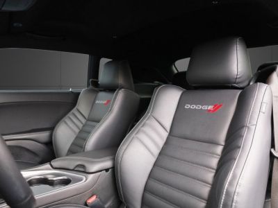 Dodge Challenger  36 V6 309 ch – CarPlay – Caméra de recul – Sièges chauffants   - 9