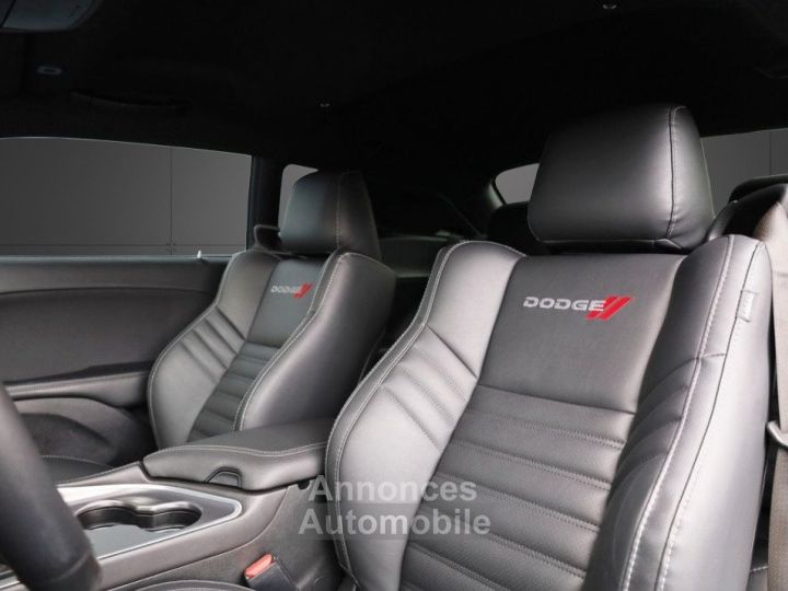 Dodge Challenger  36 V6 309 ch – CarPlay – Caméra de recul – Sièges chauffants - 9