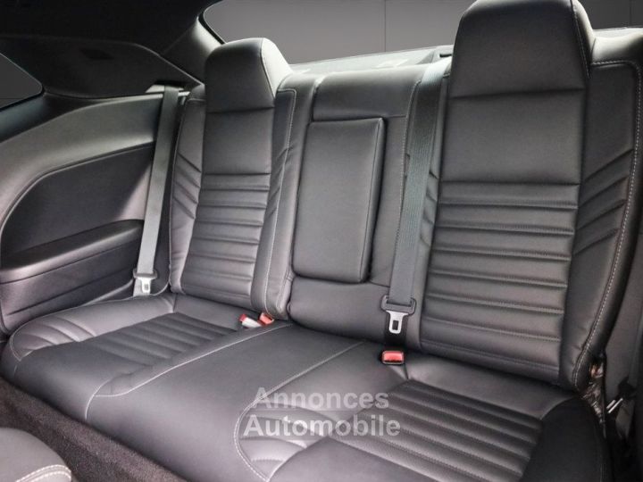 Dodge Challenger  36 V6 309 ch – CarPlay – Caméra de recul – Sièges chauffants - 11