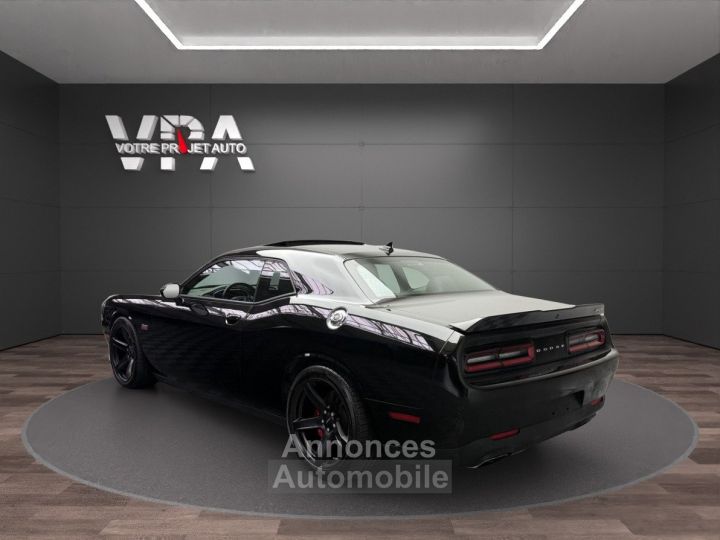Dodge Challenger SRT392 64 V8 492CH TOIT PANO CAMERA DE RECUL SIÈGES ET VOLANT CHAUFFANTS - 4