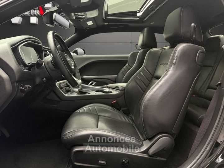 Dodge Challenger SRT392 64 V8 492CH TOIT PANO CAMERA DE RECUL SIÈGES ET VOLANT CHAUFFANTS - 7