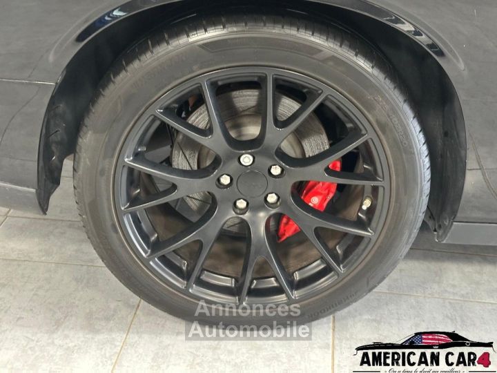 Dodge Challenger srt 64 - boite manuelle - 9