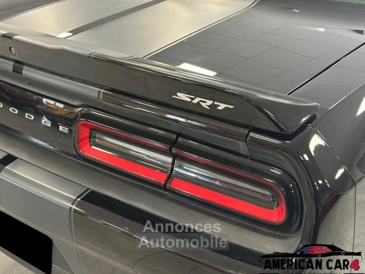 Dodge Challenger srt 64 - boite manuelle - 12