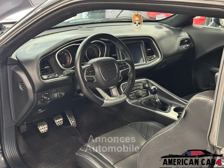 Dodge Challenger srt 64 - boite manuelle - 13