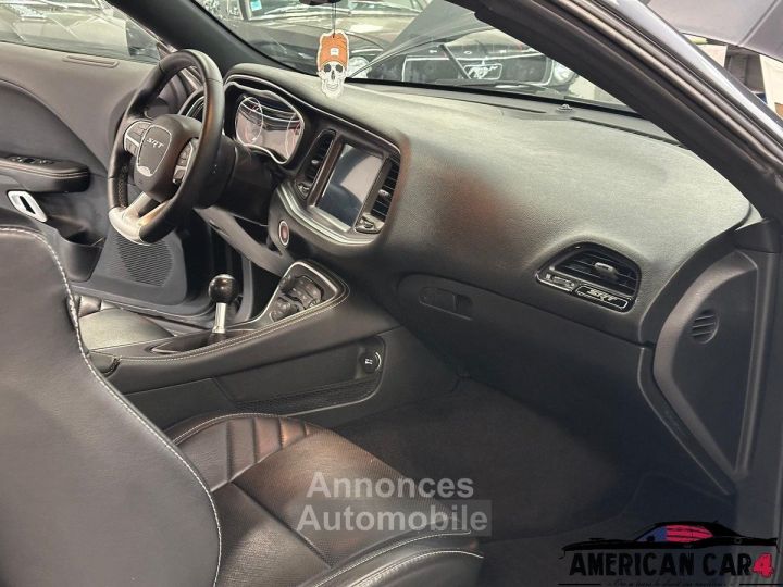 Dodge Challenger srt 64 - boite manuelle - 14