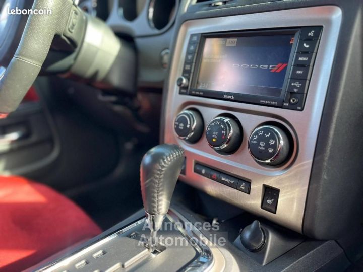 Dodge Challenger 64 V8 SRT - 8