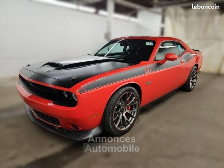 Dodge Challenger 64 SRT T-A - 1