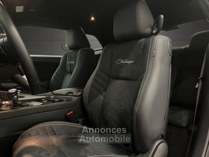 Dodge Challenger SXT 36 V6 – Cuir, Caméra, CarPlay, LED - 9