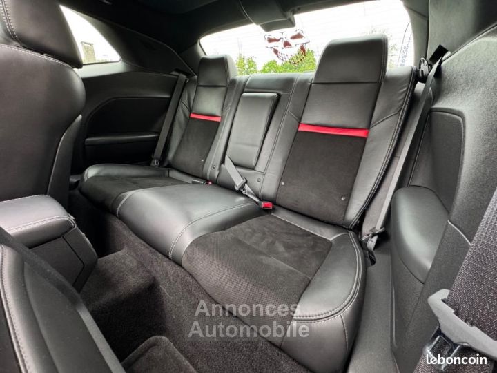 Dodge Challenger SRT-8 392 HEMI V8 64L 480ch TOIT OUVRANT SIEGES CHAUFFANTS - 6