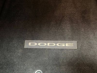 Dodge Challenger SXT Rouge   - 18