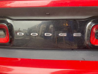 Dodge Challenger SXT Rouge   - 22