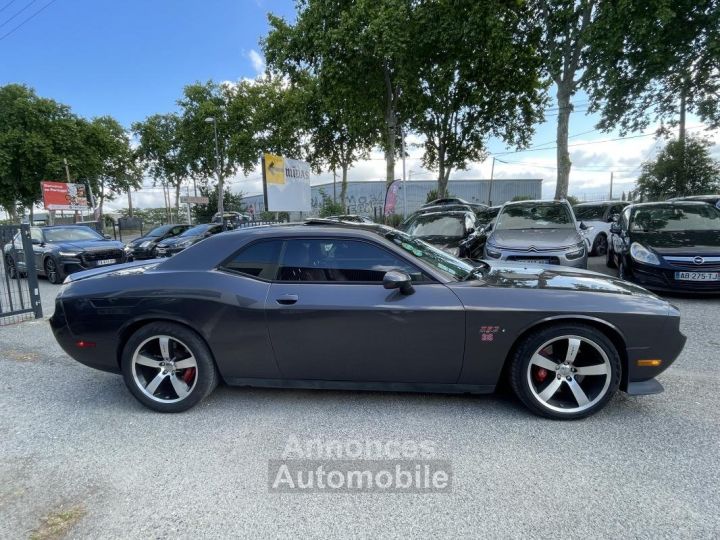 Dodge Challenger SRT 8 V8 64 477CH 392 HEMI IMMATRICULATION FRANÇAISE -TOIT OUVRANT-GARANTIE 6 MOIS-FINANCEMENT POSSIBLE- - 8