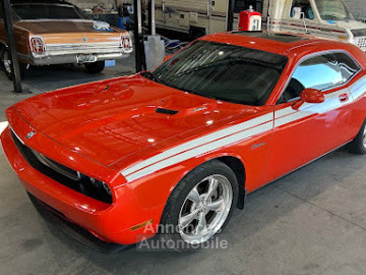 Dodge Challenger R/T 5,7L V8 HEMI 385 - 54000 Kms - 36900€ - 9