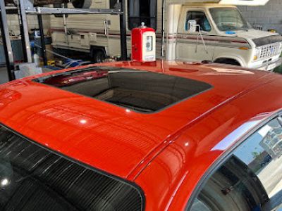 Dodge Challenger R/T 5,7L V8 HEMI 385 - 54000 Kms - 36900€   - 17