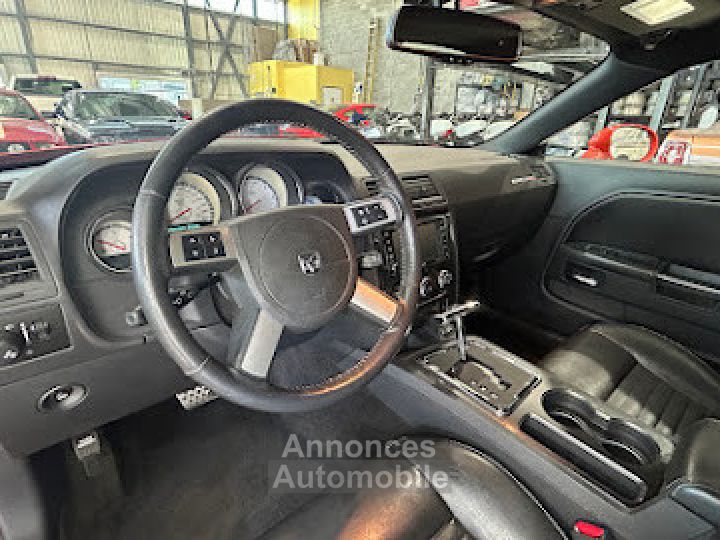 Dodge Challenger R/T 5,7L V8 HEMI 385 - 54000 Kms - 36900€ - 24