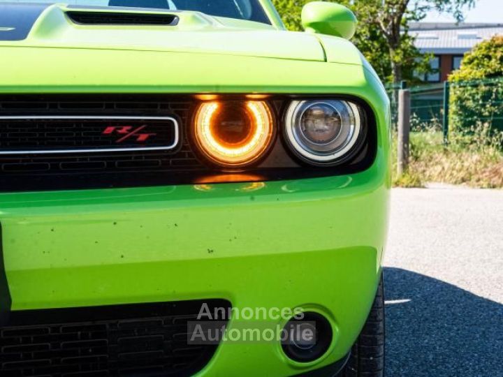 Dodge Challenger RT%2B - 12