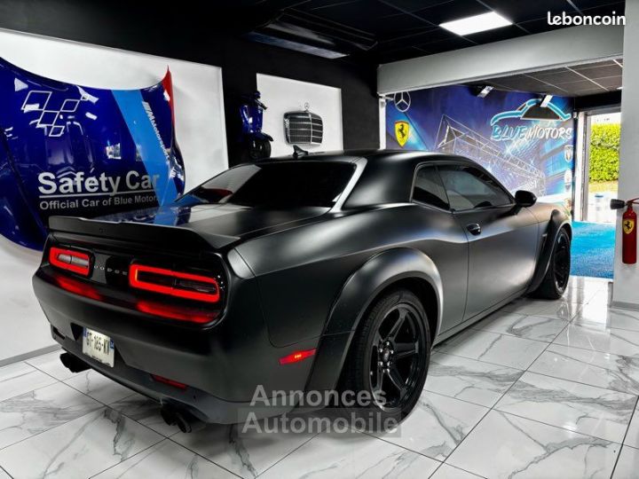 Dodge Challenger SXT V6 DÉMON - 2