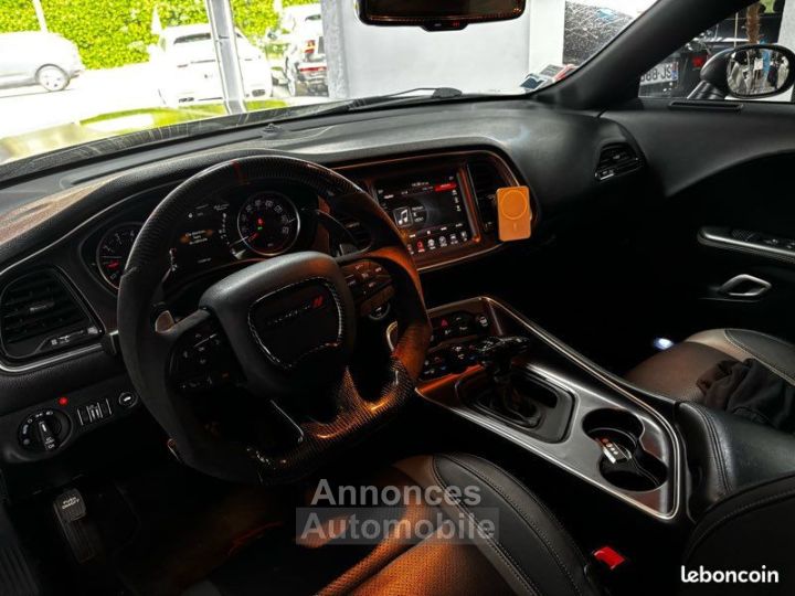 Dodge Challenger SXT V6 DÉMON - 5