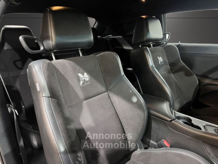Dodge Challenger  · 64 V8 492ch · Scat Pack · Toit ouvrant · Sièges ventilés · Caméra de recul - 16