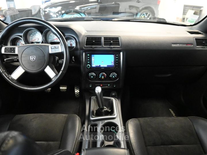 Dodge Challenger SRT8 61 431cv - 9