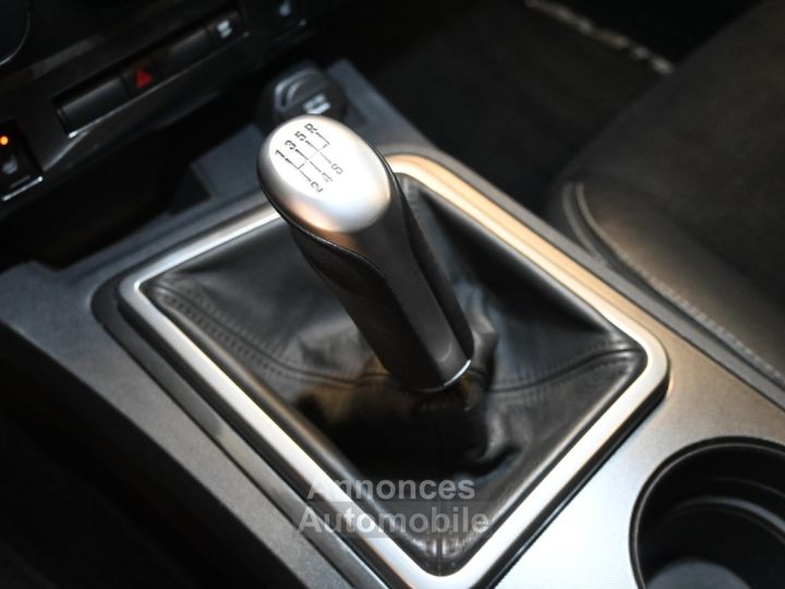Dodge Challenger SRT8 61 431cv - 16