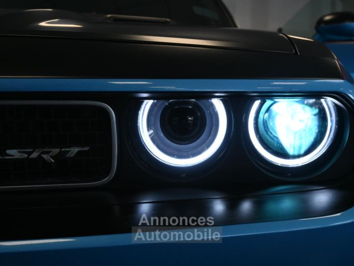 Dodge Challenger SRT8 61 431cv - 20