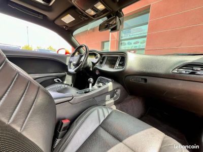 Dodge Challenger 64 SRT T-A   - 17