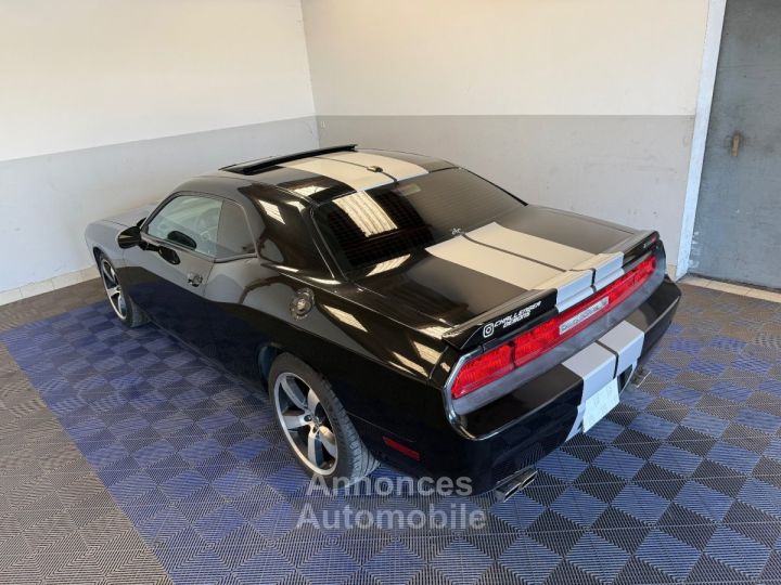 Dodge Challenger SRT 8 64 470 CH - 8