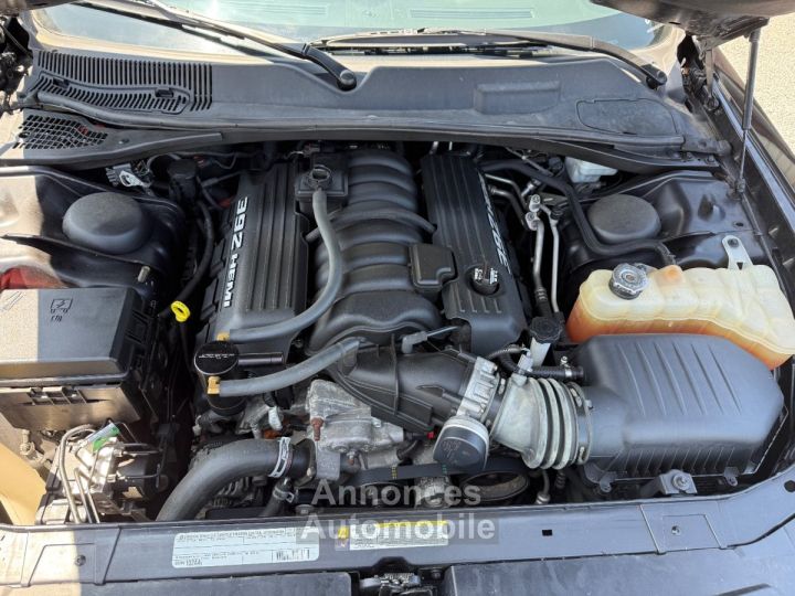 Dodge Challenger SRT 8 64 470 CH - 15