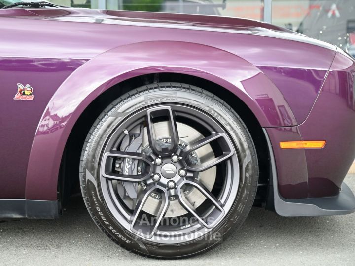 Dodge Challenger Scat Pack 64 V8 HEMI Widebody - 38