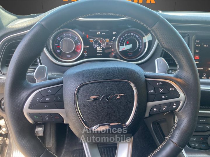 Dodge Challenger SRT 392 V8 64L 470 CV - 11