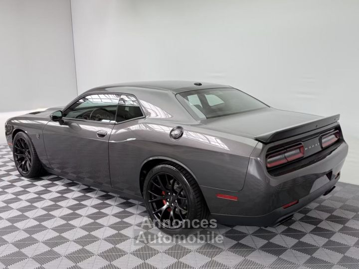 Dodge Challenger SRT HELLCAT - V8 62 - 717ch - 6