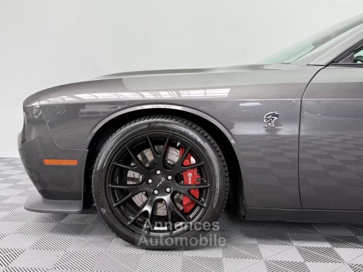 Dodge Challenger SRT HELLCAT - V8 62 - 717ch - 10
