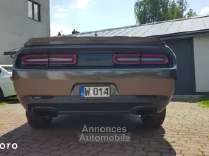 Dodge Challenger r/t 57l v8 tout compris hors homologation 4500e - 4