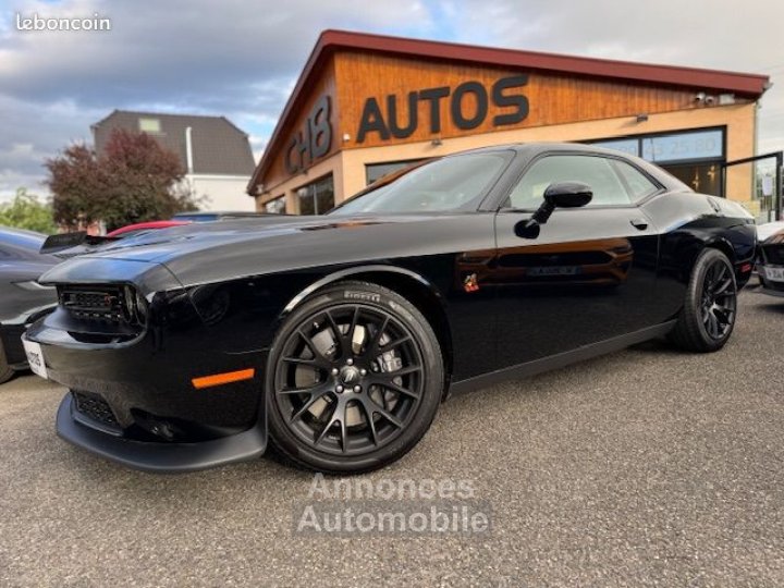 Dodge Challenger V8 64 Scat Pack noir 492ch boîte automatique 1ère main 15580kms - 2