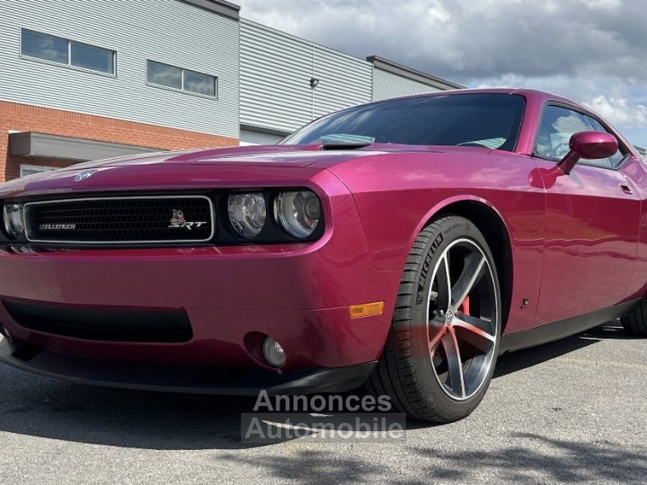 Dodge Challenger SRT8 6,1L FURIOUS FUSHIA 069/400 - 1