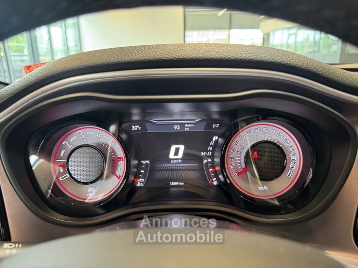 Dodge Challenger R/T SCAT PACK MOPAR EDITION LIMITEE 100 EXEMPLAIRES - 17