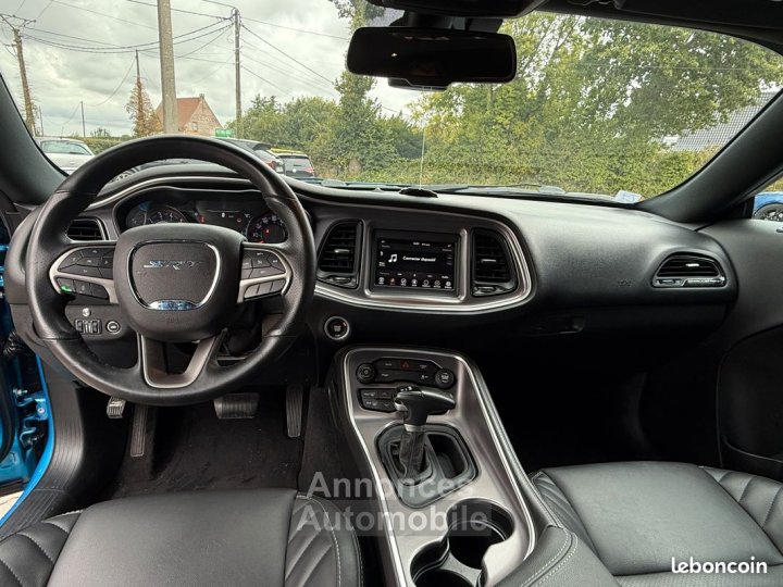 Dodge Challenger 3,6 SXT V6 306CV, 24cv, Bleu, camera pas de malus - 5