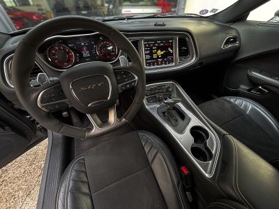 Dodge Challenger SRT Hellcat   - 3