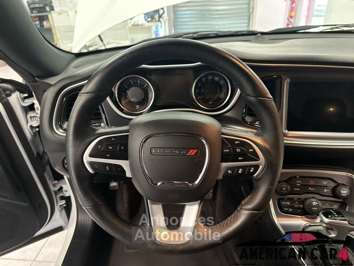 Dodge Challenger R/T+ 57 V8 370ch - 19