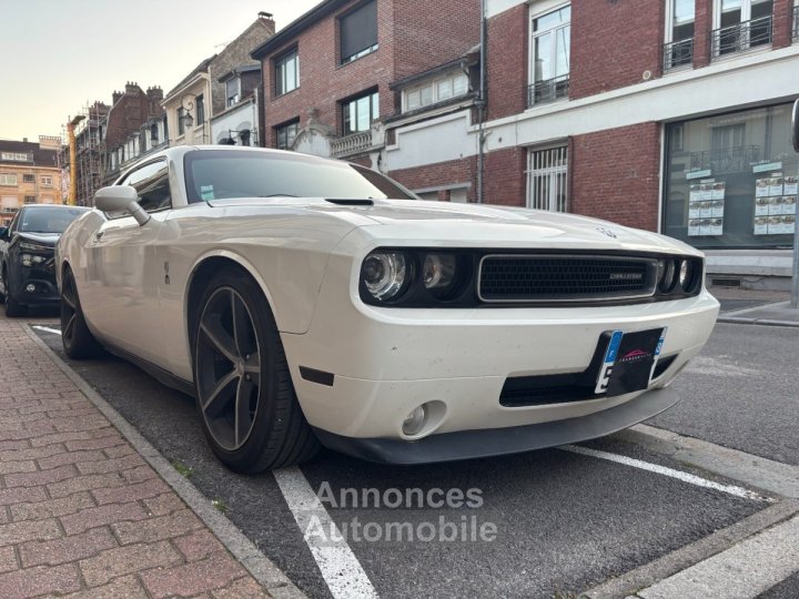 Dodge Challenger 250 SE - 29