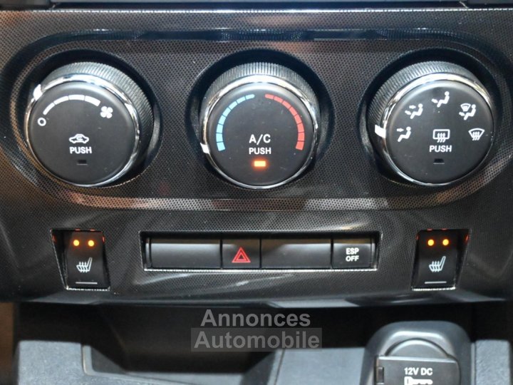 Dodge Challenger SRT8 61 431cv - 15