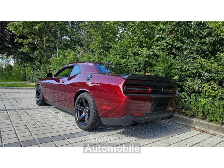 Dodge Challenger SRT HELLCAT V8 62L 717ch - 2