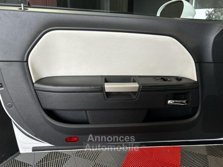 Dodge Challenger 392 Inaugural Edition ( CANADA ) - 37