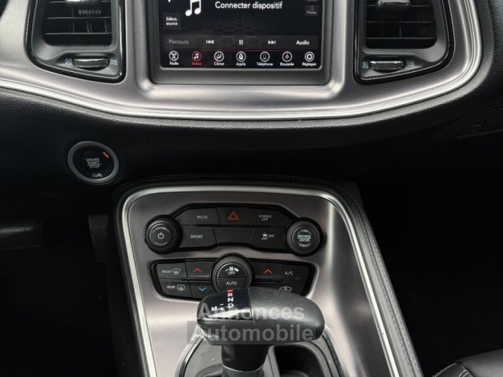 Dodge Challenger 3,6 SXT V6 306CV, 24cv, Bleu, camera pas de malus - 7