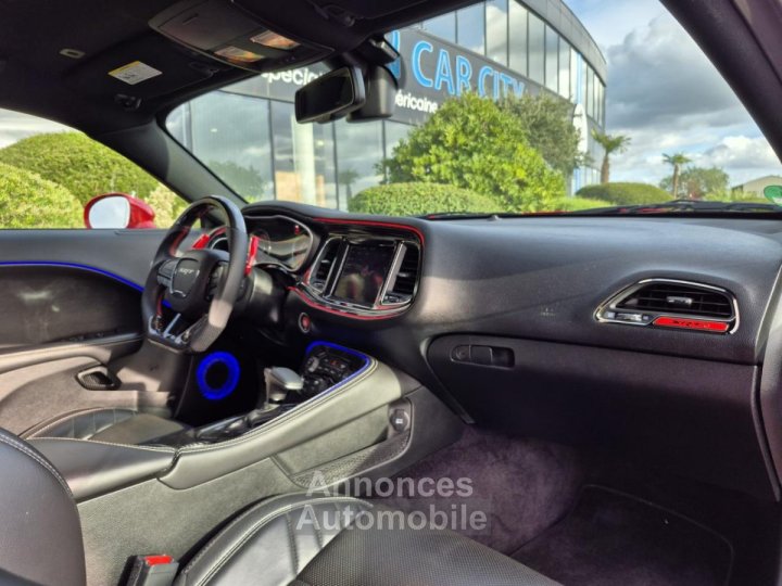 Dodge Challenger SRT HELLCAT V8 62L 707hp - 15