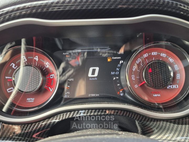 Dodge Challenger SRT HELLCAT V8 62L 707hp - 24